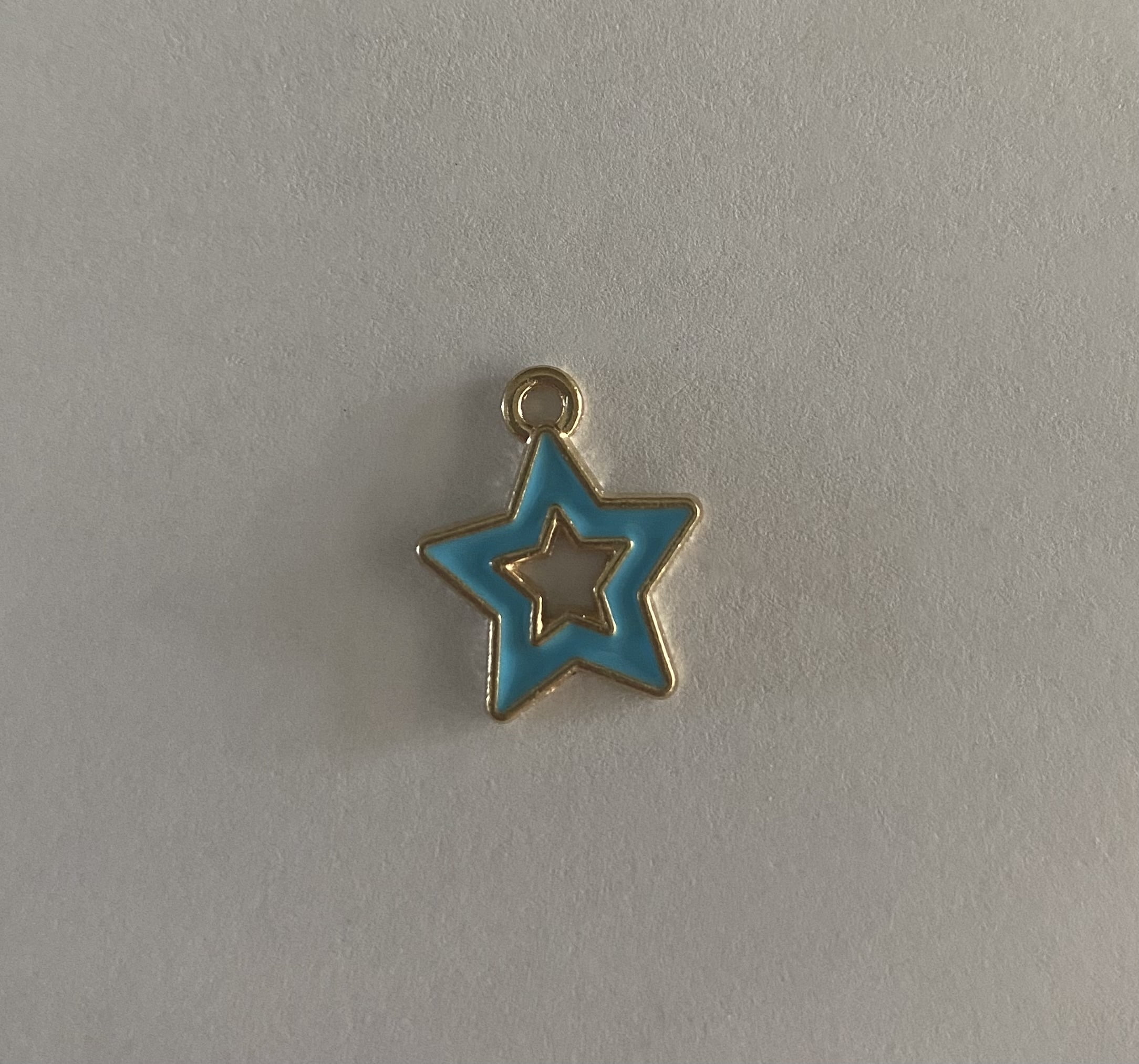 Gold Plated Medium Blue Outline Star Charm - Beefab Accessories