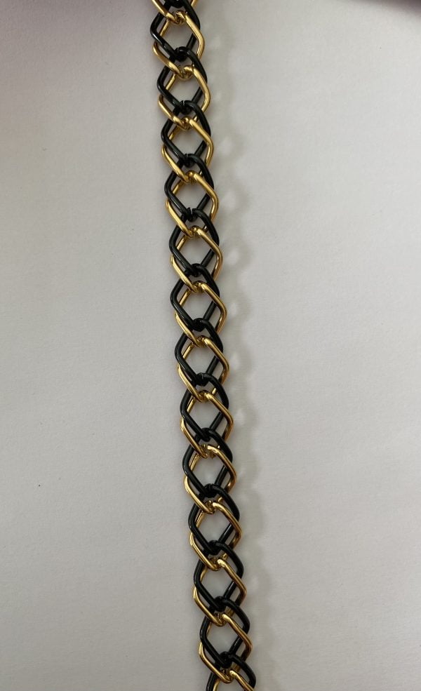 Large Intertwined Chain