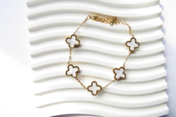 White Detail 4-Leaf Clover Gold Bracelet